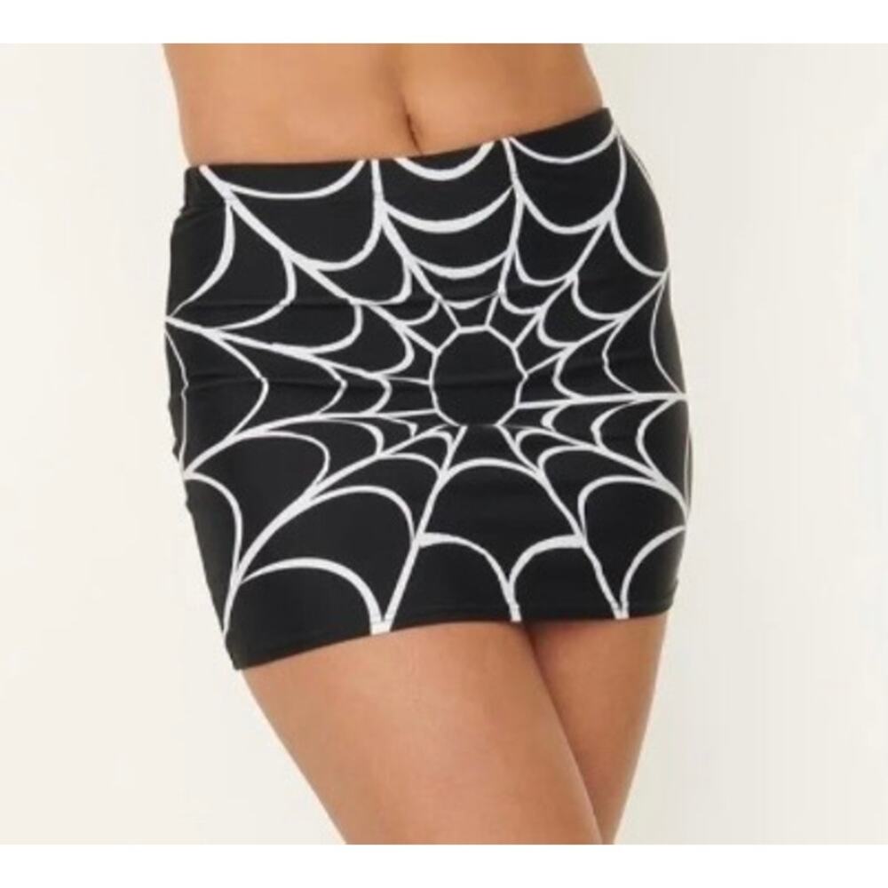 NWT Unique Vintage Black and White Spiderweb Bikini Bottom